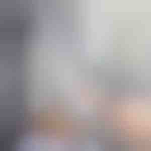 Suport pliabil pentru haine, montat pe perete | FOLDONA